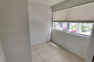 17500 NW 67th Pl, Hialeah, FL 33015 - Photo 5