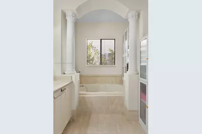 7666 SW 193rd Ln, Cutler Bay, FL 33157 - Photo 23