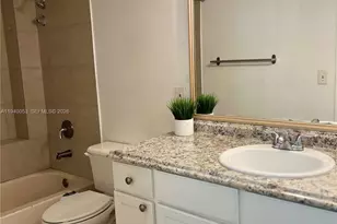 8353 Lake Dr, Doral, FL 33166 - Photo 9