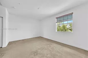 908 SW 147th Ave, Pembroke Pines, FL 33027 - Photo 9