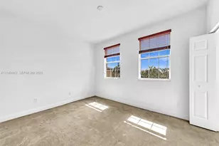 908 SW 147th Ave, Pembroke Pines, FL 33027 - Photo 19