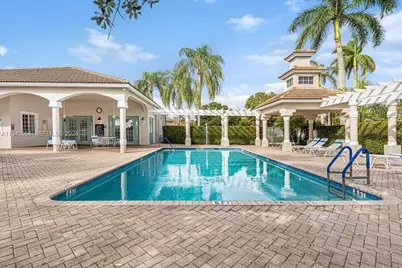 7620 S Aragon Blvd #1, Sunrise, FL 33322 - Photo 25