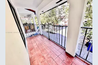 1348 SW 2nd St #8, Miami, FL 33135 - Photo 7