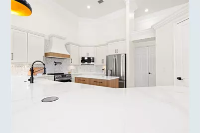 15016 SW 35th St, Davie, FL 33331 - Photo 13