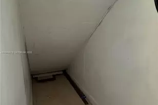 8650 SW 109th Ave, Miami, FL 33173 - Photo 31