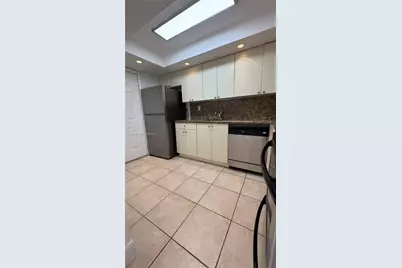 8650 SW 109th Ave #3-230, Miami, FL 33173 - Photo 5