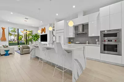 8272 Central Park Blvd, Doral, FL 33166 - Photo 7