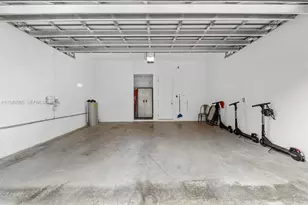 8272 Central Park Blvd, Doral, FL 33166 - Photo 25