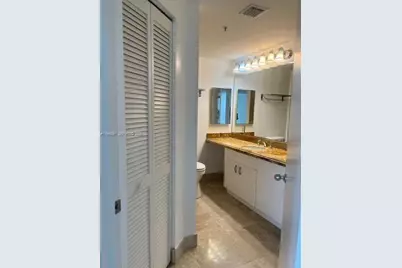 701 Brickell Key Blvd #1402, Miami, FL 33131 - Photo 11