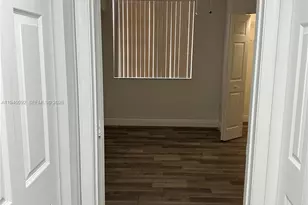 620 SW 111th Ave, Pembroke Pines, FL 33025 - Photo 19