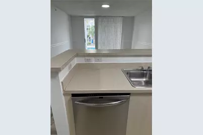 620 SW 111th Ave #206, Pembroke Pines, FL 33025 - Photo 11