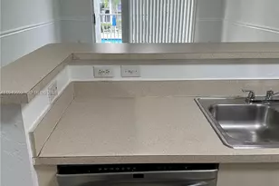 620 SW 111th Ave, Pembroke Pines, FL 33025 - Photo 11