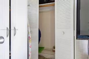 9101 Sunrise Lakes Blvd, Sunrise, FL 33322 - Photo 13