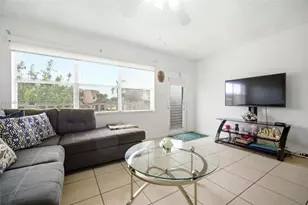 9101 Sunrise Lakes Blvd, Sunrise, FL 33322 - Photo 5