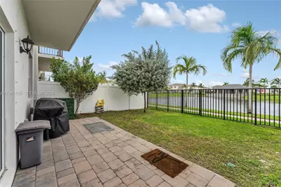 805 SE 18th St #805, Homestead, FL 33034 - Photo 23