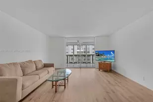 500 NE 12th Ave, Hallandale Beach, FL 33009 - Photo 9