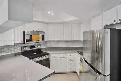 8343 Lake Dr #205, Doral, FL 33166 - Photo 3