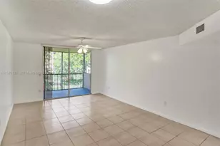 8343 Lake Dr, Doral, FL 33166 - Photo 9