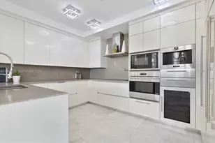 17475 Collins Ave, Sunny Isles Beach, FL 33160 - Photo 9