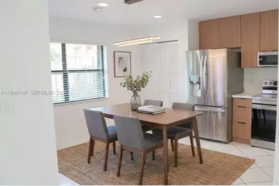 9023 SW 113 Place Cir W, Miami, FL 33176 - Photo 5