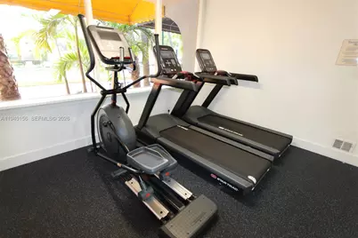 4550 NW 9th St #611E, Miami, FL 33126 - Photo 25