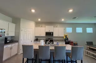 571 SE Old Country Rd, Palm Bay, FL 32909 - Photo 5