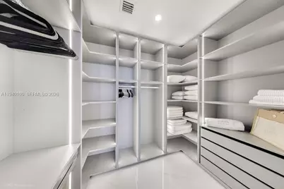 700 NE 24 St #1403, Miami, FL 33137 - Photo 11