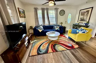 1710 NE 5th Ct, Fort Lauderdale, FL 33301 - Photo 1