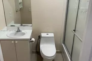9497 NW 114th Ln, Hialeah Gardens, FL 33018 - Photo 13