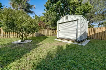 421 SW 14th Ct, Fort Lauderdale, FL 33315 - Photo 23