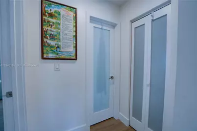 421 SW 14th Ct, Fort Lauderdale, FL 33315 - Photo 7