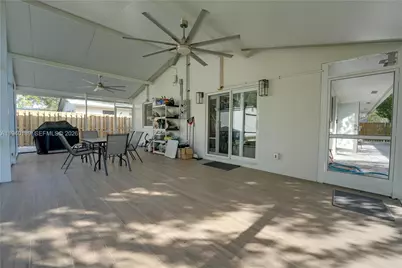 421 SW 14th Ct, Fort Lauderdale, FL 33315 - Photo 19