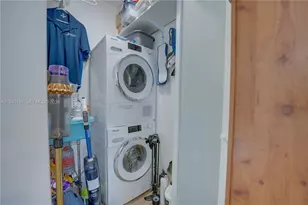 421 SW 14th Ct, Fort Lauderdale, FL 33315 - Photo 51