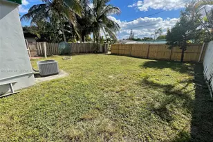 1332 NE 177th St, North Miami Beach, FL 33162 - Photo 39