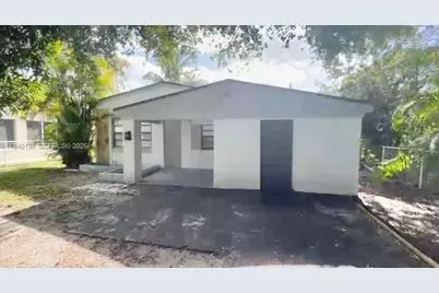 1332 NE 177th St #0, North Miami Beach, FL 33162 - Photo 43