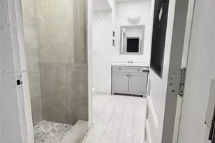 1332 NE 177th St, North Miami Beach, FL 33162 - Photo 21