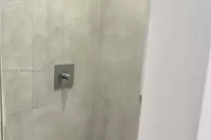 1332 NE 177th St, North Miami Beach, FL 33162 - Photo 9