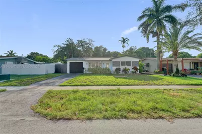 2015 N 58th Ave, Hollywood, FL 33021 - Photo 1