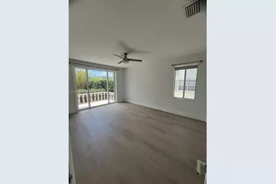 3921 N Meridian Ave #1A, Miami Beach, FL 33140 - Photo 9
