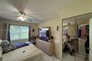 9041 Sunrise Lakes Blvd, Sunrise, FL 33322 - Photo 13