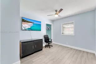 660 NE 59th Ct, Oakland Park, FL 33334 - Photo 15