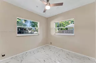 660 NE 59th Ct, Oakland Park, FL 33334 - Photo 23