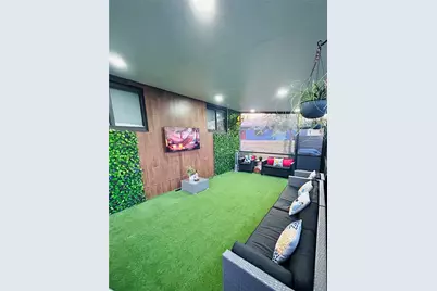 100 NE 71st St #100, Miami, FL 33138 - Photo 15
