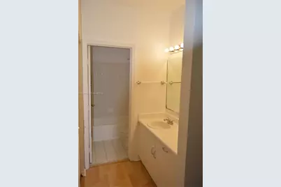1527 Veracruz Ln #3-15, Weston, FL 33327 - Photo 11