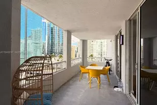 170 SE 14th St, Miami, FL 33131 - Photo 7