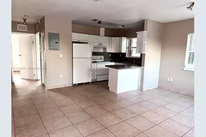 14140 NE 2nd Ct #4, Miami, FL 33161 - Photo 3