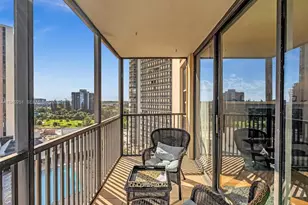 20379 W Country Club Dr, Aventura, FL 33180 - Photo 17