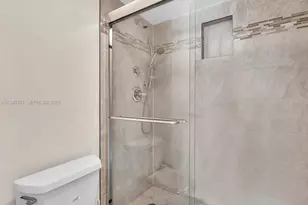 20379 W Country Club Dr, Aventura, FL 33180 - Photo 25