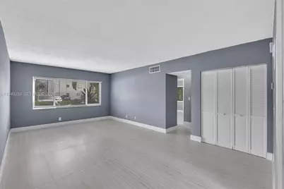 101 SE 6th Ave #1, Pompano Beach, FL 33060 - Photo 3