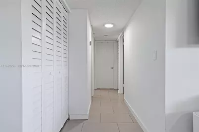 1370 Osprey Ct, Homestead, FL 33035 - Photo 17